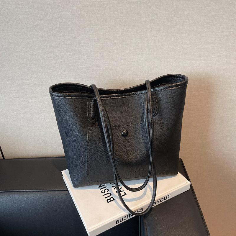 Premium bag women's new popular fashion versatile shoulder bag large capacity tote bag commuter bag