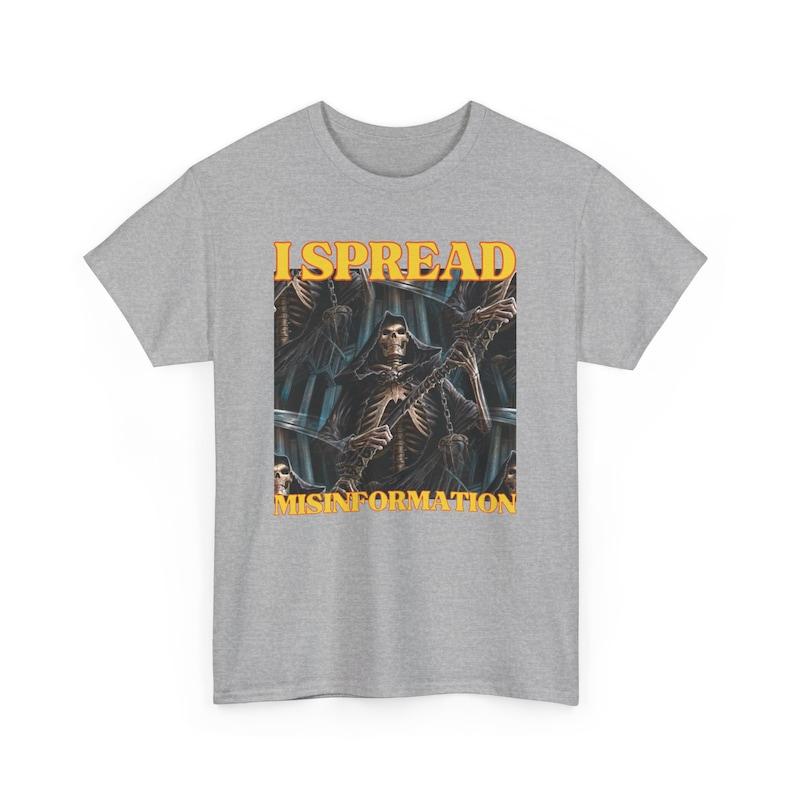 

Распространяй дезинформацию Забавная футболка с мемом про крутой скелет Рубашка с крутым скелетом Криповая футболка Неадекватная футболка Ироничный мем поколения Z Унисекс 4XL