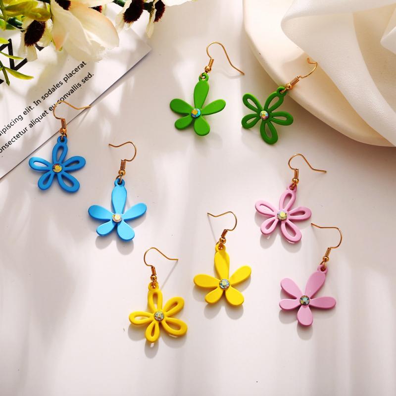 RUI RUI YU 1 Pair Women Earrings Asymmetry Floral Daisy Fresh Alloy Eardrop Jewelry