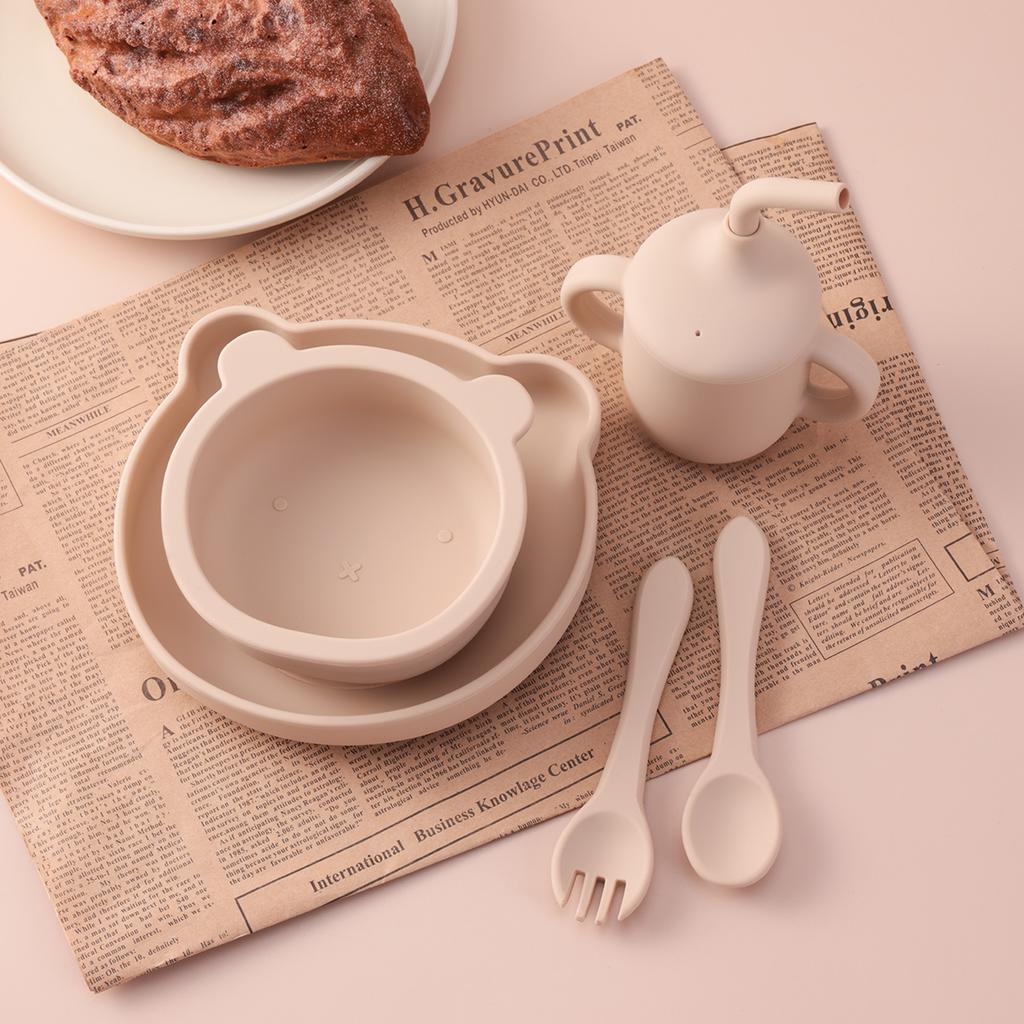 Color Kids 5PCS Silicone Feeding Set Bear Shape Dihes Plates Non-Slip Bowl Training Fork Spoon Sippy Cup High Quality Baby Stuff