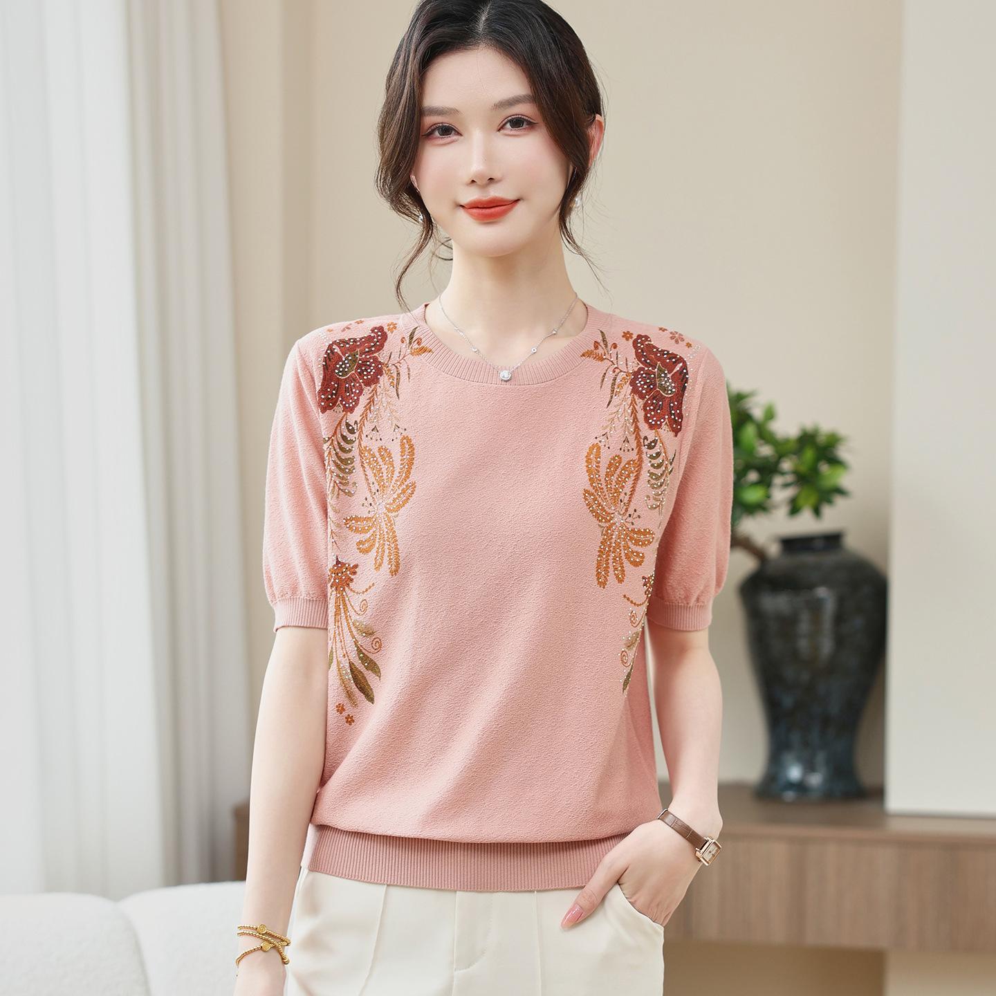 

Stylish Printed Ice Silk Knit Top for Middle-Aged Women - Summer Short-Sleeved T-Shirt XL (50-55 kg) розовый