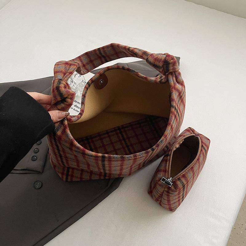 Winter new fashion dumpling bag versatile casual shoulder versatile women's bag