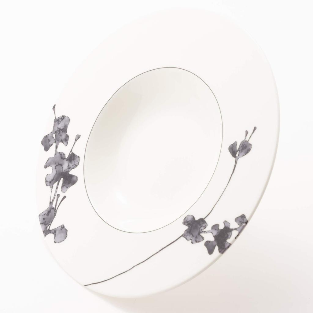 NARUMI Plate, Black Plant Design, 25cm Rim, Soup Plate, Microwave Safe, Made in Japan, 51230-5239