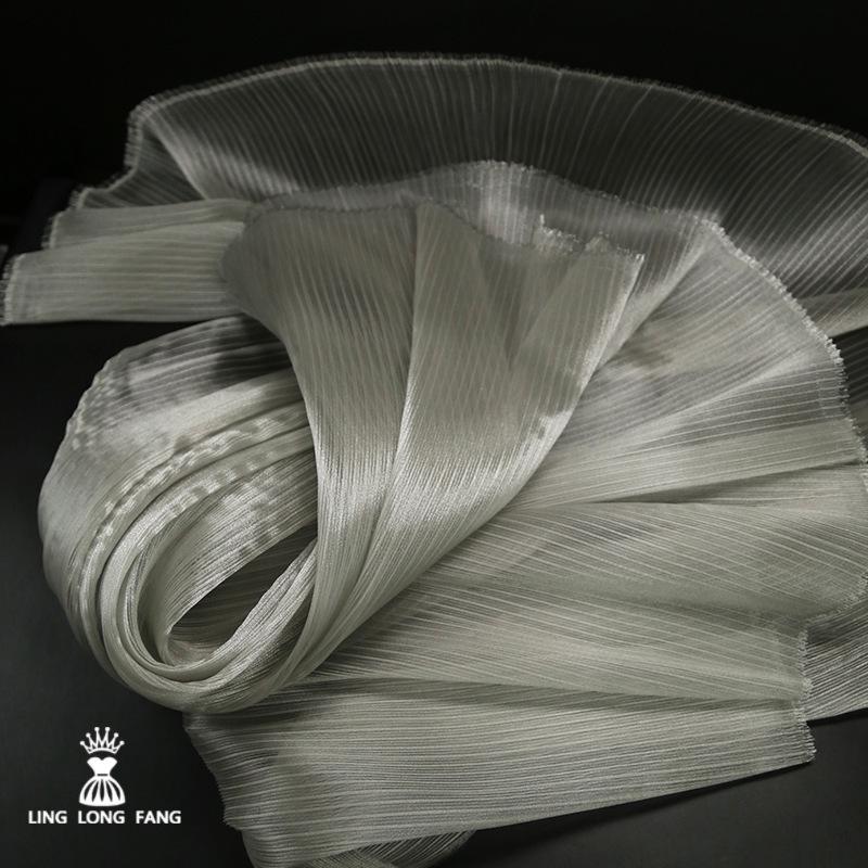Shiny Pleated Organza Fabric for Elegant Wedding Dress Styling