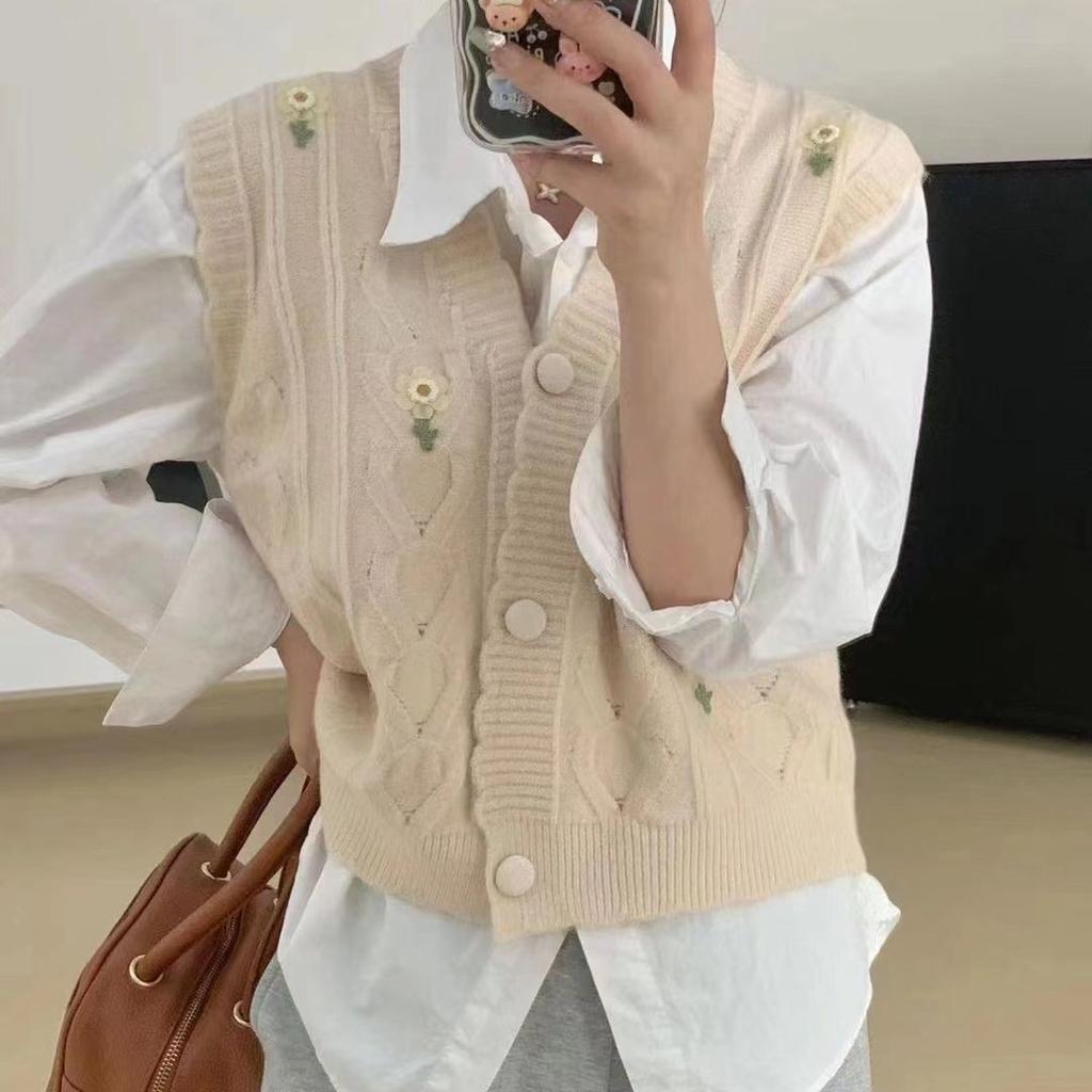 Women's Knitted Vest Spring and Autumn Sweater Tank Top Sweet Style Small Flower Stacking Wear