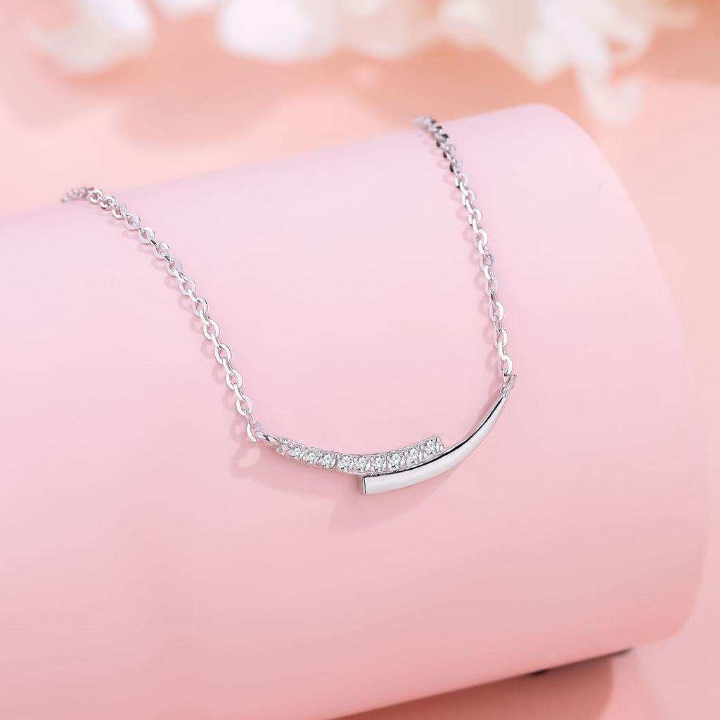 Colier din argint S925 cu zâmbet, lumină de lux, nișă, față zâmbitoare, lanț de claviculă, temperament versatil, cadou de înaltă calitate pentru prietena