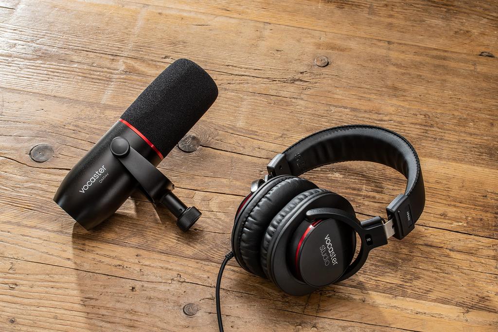 Focusrite Vocaster Broadcast Broadcast Quality Dynamic Microphone and Closed Back Headphones for Windshield and Shock Mount Includes XLR Cable Kit,