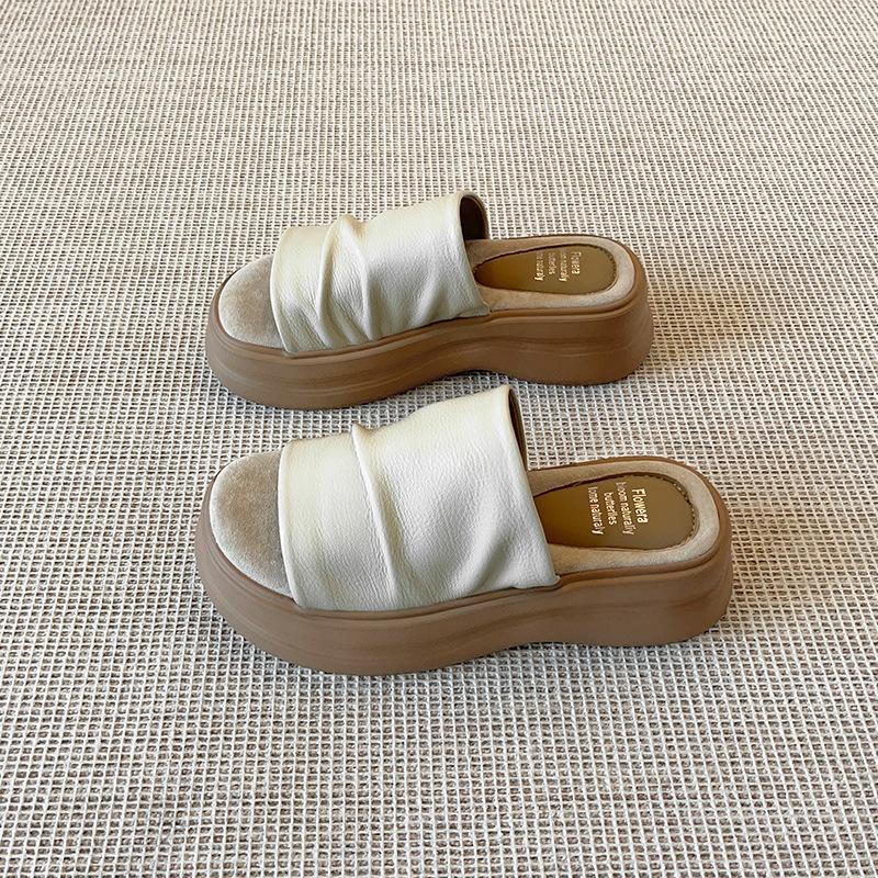 

Pleated feeling~ Lightweight slippers women s thick bottom increases height, summer new one-word casual outer wear is not tired, cool feet slippers w 35 абрикосовый