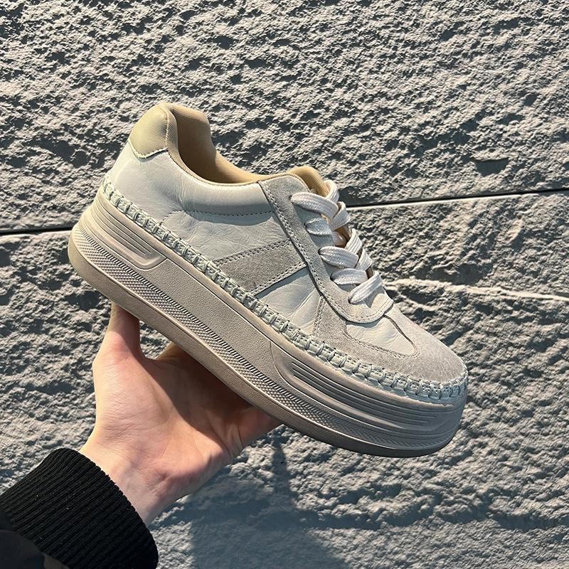 

Platform-soled German training shoes women s spring new casual height-increasing Forrest Gump shoes outdoor versatile women s shoes running sports 40