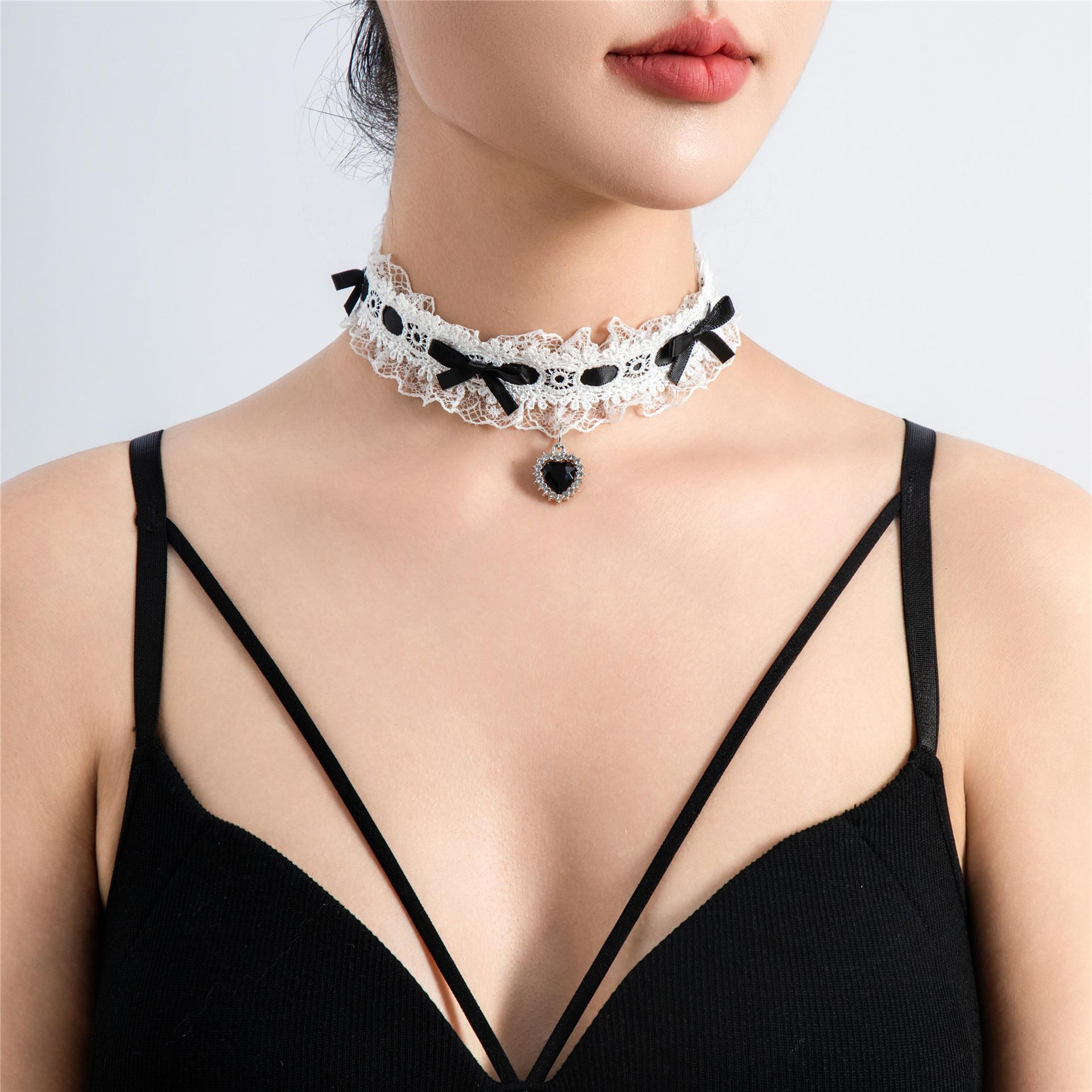 

Lace woven bow with diamond studded heart, fashionable and sweet necklace, versatile temperament, collarbone chain, necklace for women чёрный