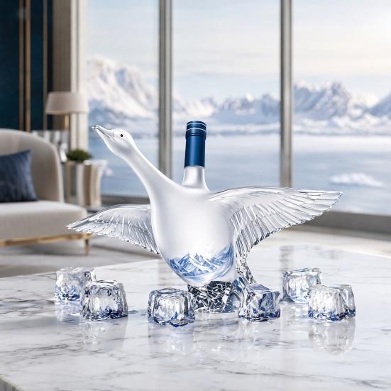 Goose Bird Shape Whiskey Decanter, 3D Glass Animal Liquor Bottle for Bar Display, 350ml Art Wine Dispenser for Home