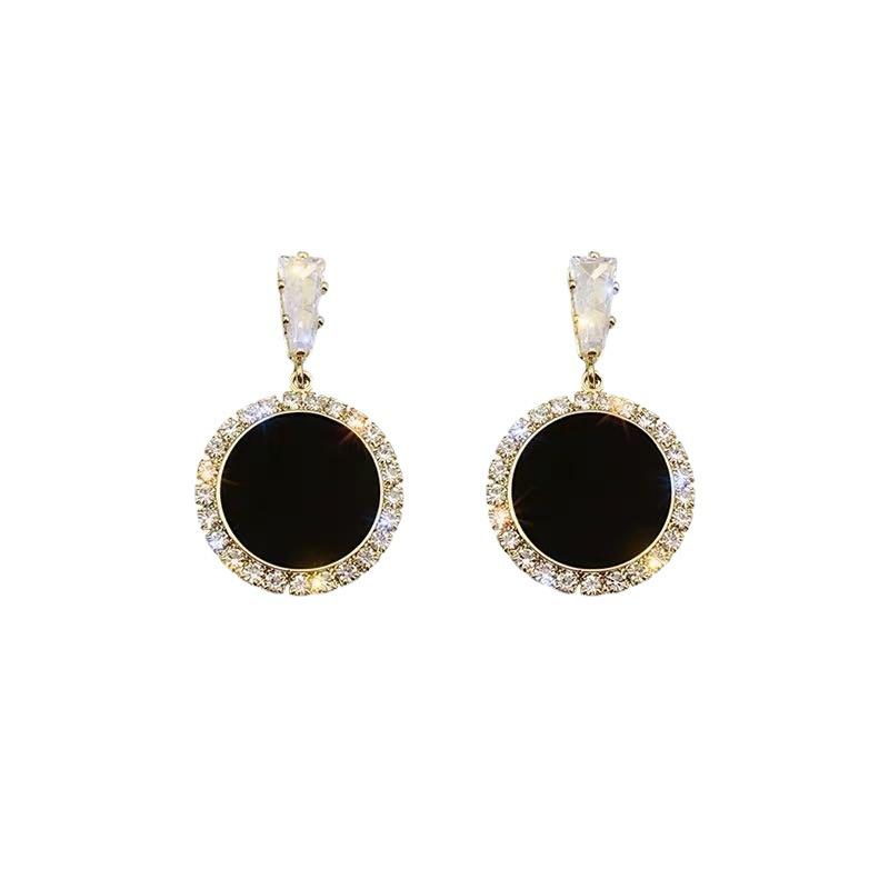 2023 Trendy Korean Black Diamond Round Earrings: Versatile and Elegant