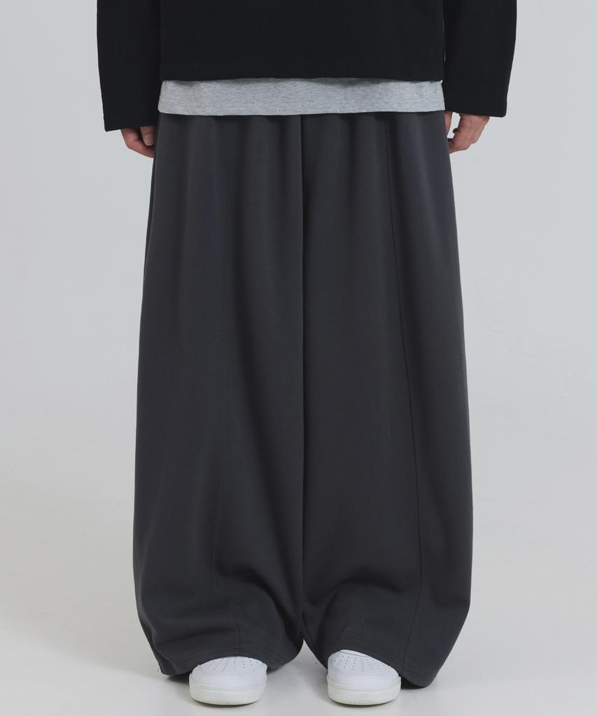 PIANER Cut-Out Stitch Balloon Sweatpants (Charcoal)