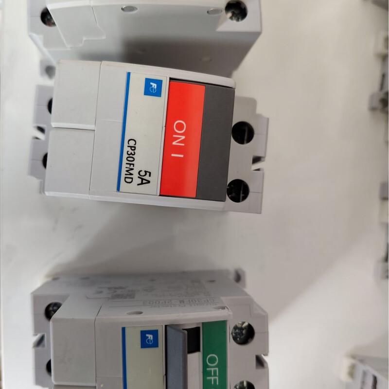 

OLOEY Fuji CP30FM Equipment Circuit Breaker CN plug (adapter included)