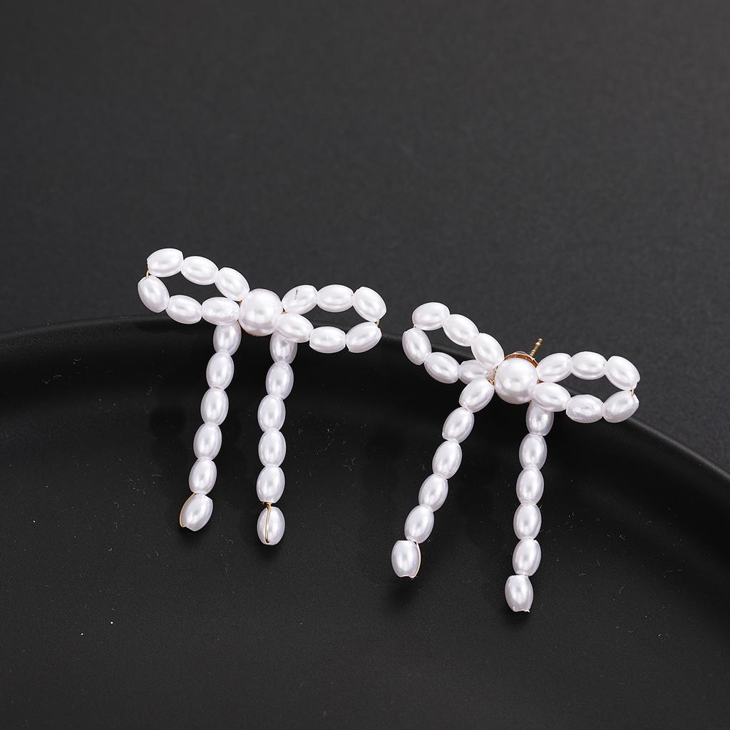 New Vintage Baroque Pearl Bow Earrings for Women Trend Geometric Oval Bead Stud Earrings Temperament Elegant Jewelry Party Gifts