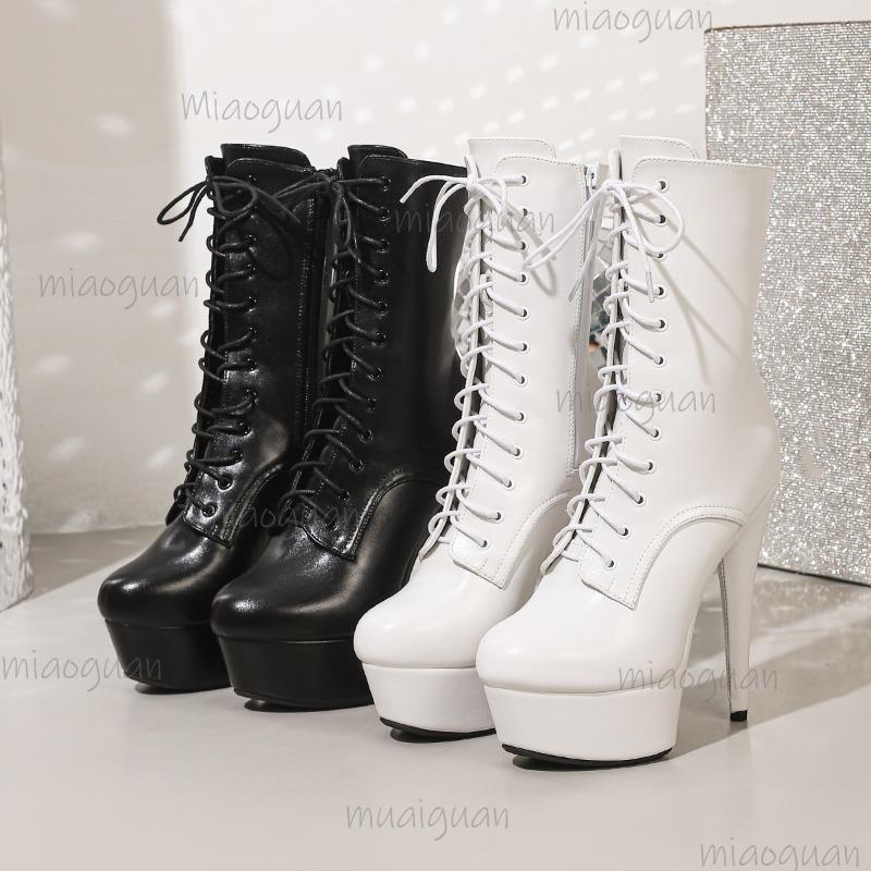 Bottes courtes pour femmes à talons très hauts Noir Blanc Cuir PU Semelle épaisse Chaussures à plateforme pour femmes Style de rue Botines Punk Botas