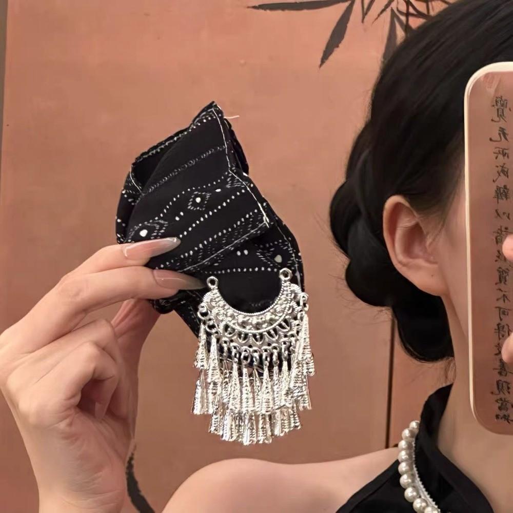 Striped Pattern Ethnic Style Hair Claw Tassel Hair Accessory Triangle Shark Clip  Commuting