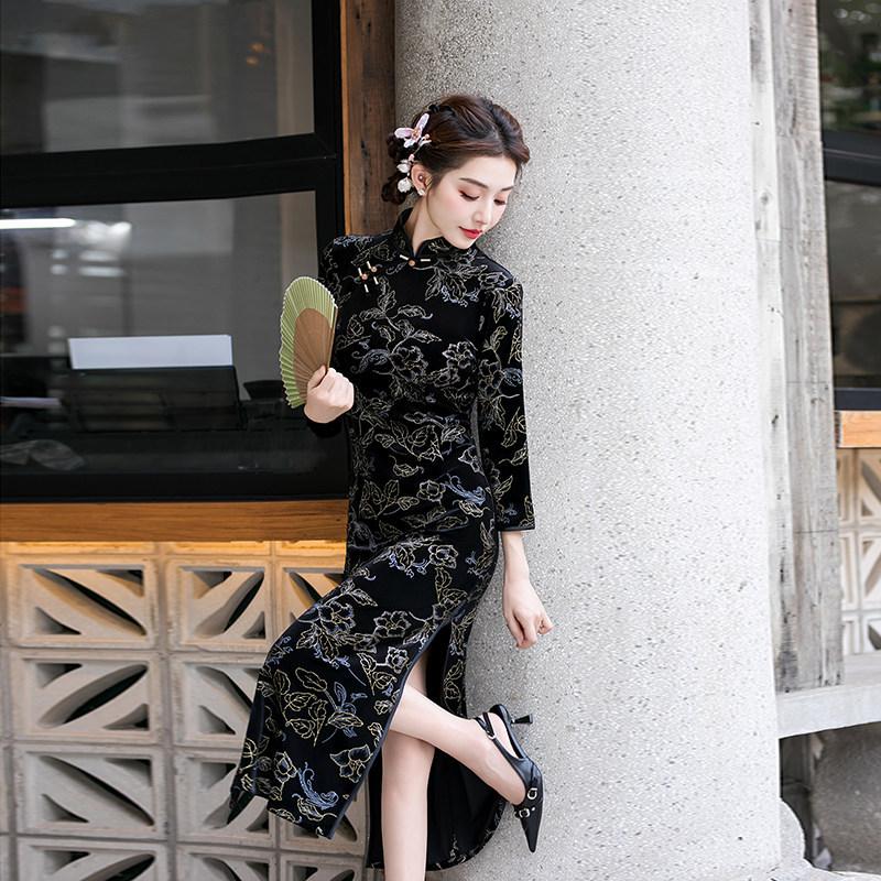 Bronzing black velvet national style new Chinese Suzhou long-sleeved autumn cheongsam improved young women's high-end sense spring and autumn