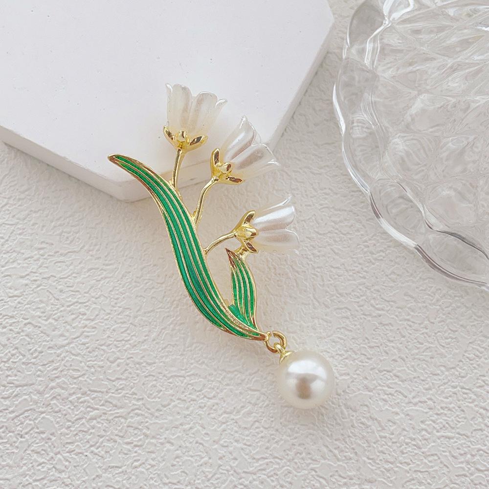 Зеленая Цветочная Брошь-Веер Пипа с Вставками из Жемчуга для Ципао