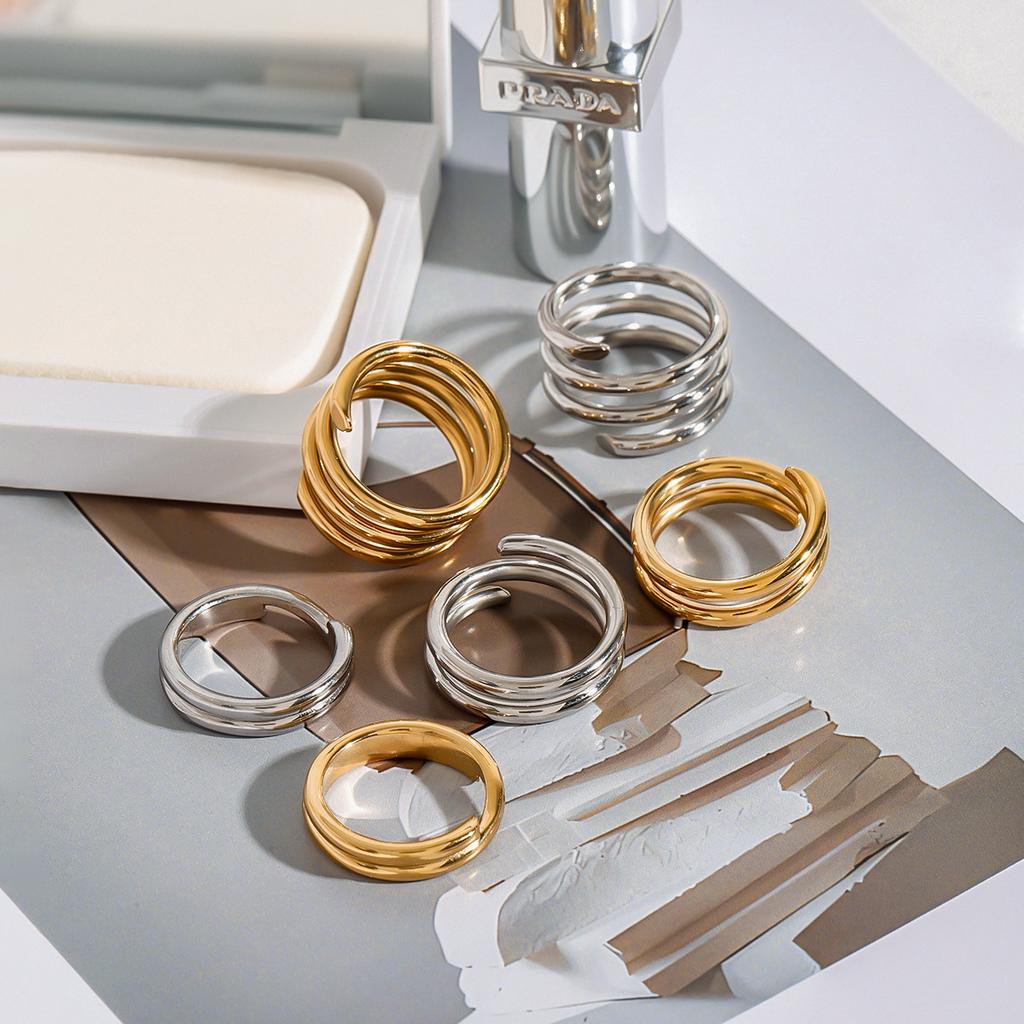 Yori Modern Minimalist Smooth Stainless Steel Plain Ring Metal Stylish Statement Gold Plated Jewelry Waterproof
