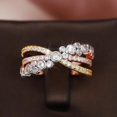 Anello Nuziale da Donna Lusso Tricolore Bling Zirconia Cubica Bianca Intarsiato Design Croce Fantasia Gioiello Speciale per Dito