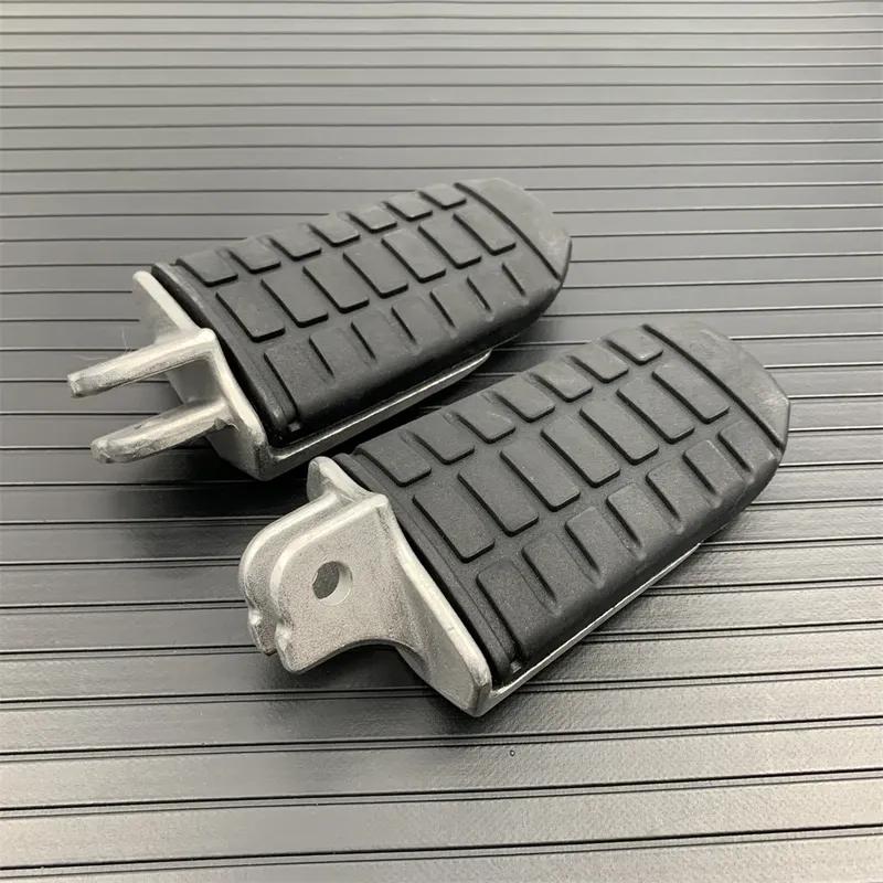 

Motorcycle Front Footpeg Footrest For Honda Goldwing Gold wing GL1800 GL 1800 2001-2017 2015 2012 Rubber Rider Peg