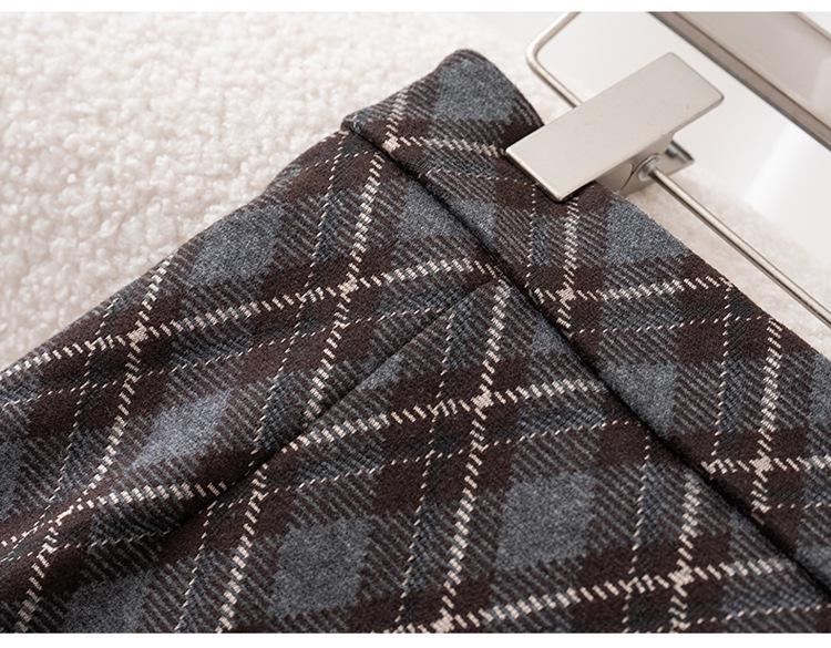 Women's Flocked Plaid Skirt 2026: Winter Elastic High Waist A-line Hip-Covering Skirt