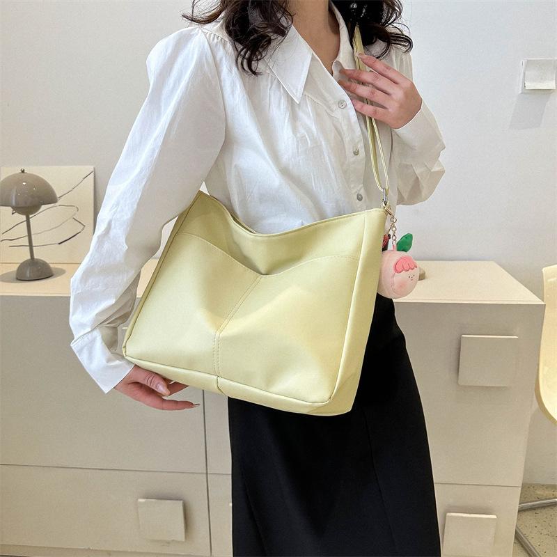 Personality One-shoulder Bag Popular Crossbody Bag Large Capacity Spring New Solid All-matching Fashionable Comfortable