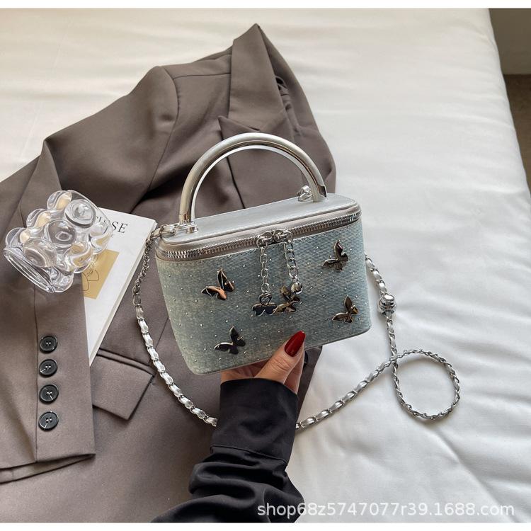 

2025 new fashion versatile shoulder messenger bag women s high-end niche design handbag bag commuter box bag небесно-голубой