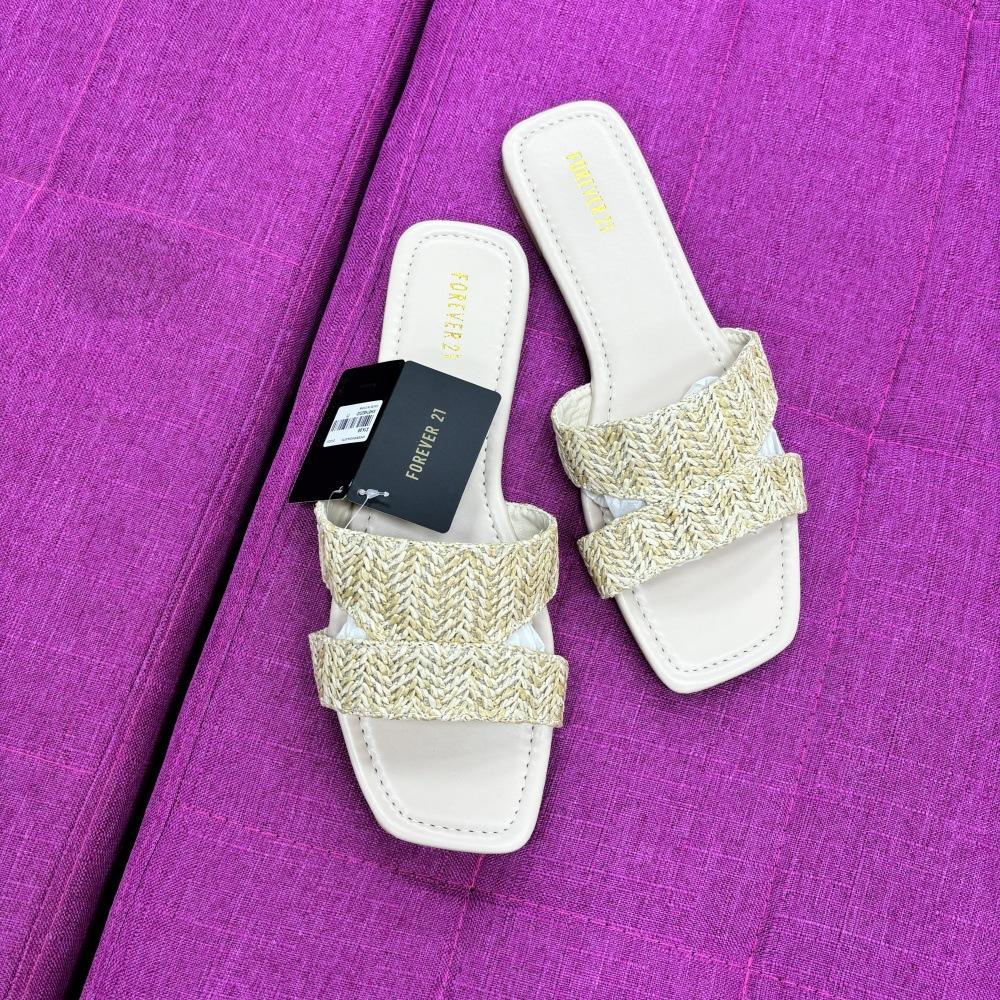 

Fashion 2025 Summer New High Quality Handmade Women s Slippers Fashion Versatile Women s Flat Shoes Simple Anti Slip Woman Woven Shoes 36