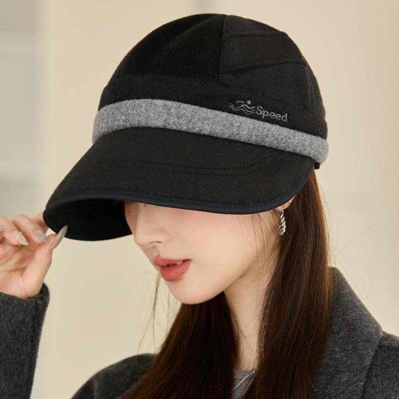 Autumn and Winter New Hat Women's Equestrian Hat Outdoor Windproof Warm Retro Newsboy Hat