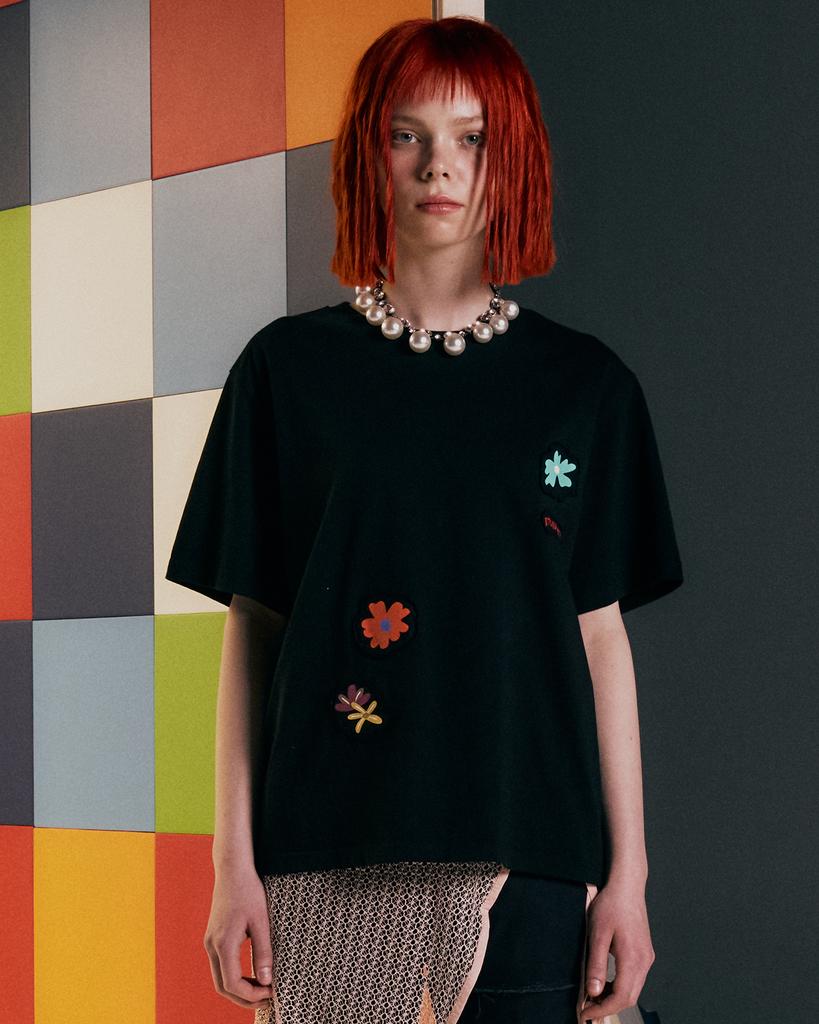 THEMUSEUMVISITOR Multi Flower Patch T-Shirt (Black)