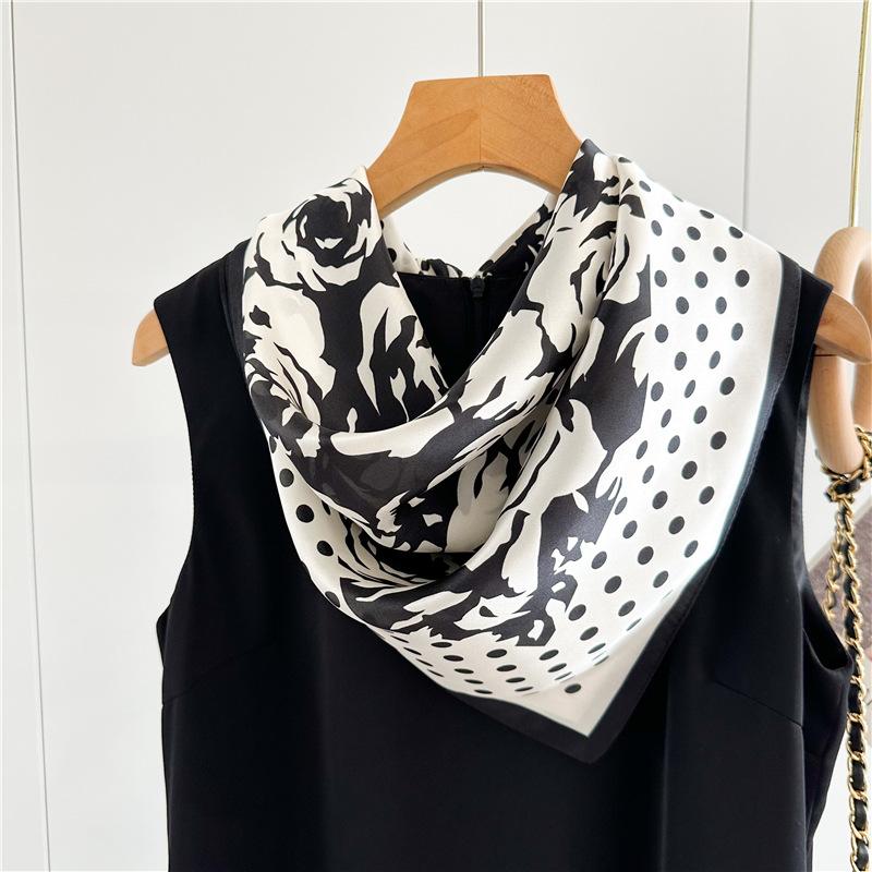 Classic French Retro Camellia Silk Scarf Women's Spring and Summer Fashion Versatile Mulberry Silk Scarf Chinese Scarf Shawl