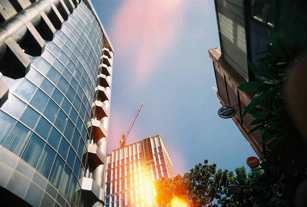 RETO Ultra Wide Slim 35mm opakovaně použitelná filmová kamera pro denní světlo 22mm širokoúhlé ostření Snadné použití & - Objektiv, zdarma, lehký, (Krém)