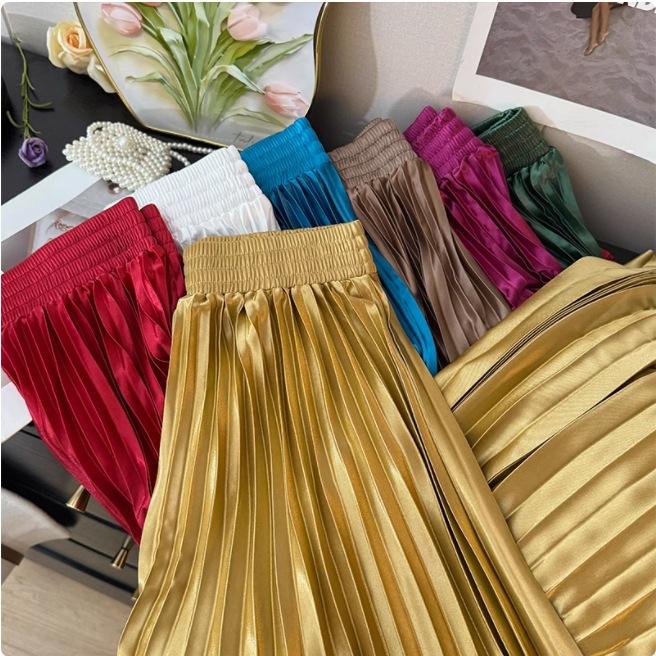 Women's Solid Color Satin Pleated Midi Skirt with High Waist and Flared Hem