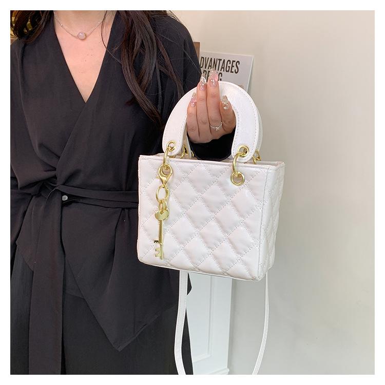 Minimalist Quilted Stitching Faux Leather Shoulder Bag, Rhombus Pattern Crossbody Handbag, Chic Casual Women's Square Purse CLE