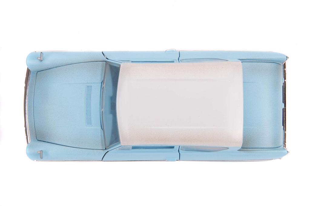 1:24 HARRY POTTER 1959 FORD ANGLIA w/HARRY POTTER Harry Potter Diecast Car