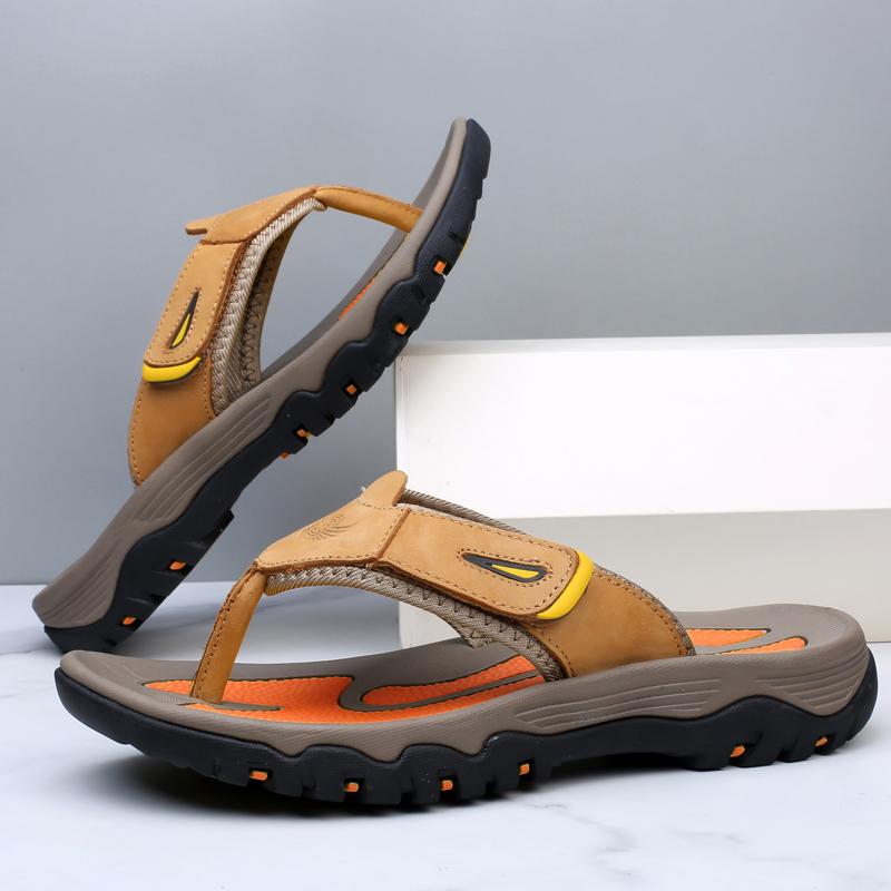 Fashion Summer Outdoor Flip Flops Simple Men Casual Sandals Anti Slip Wear-resisting Slippers Beach Shoes Fashion Male Walking Half Drag