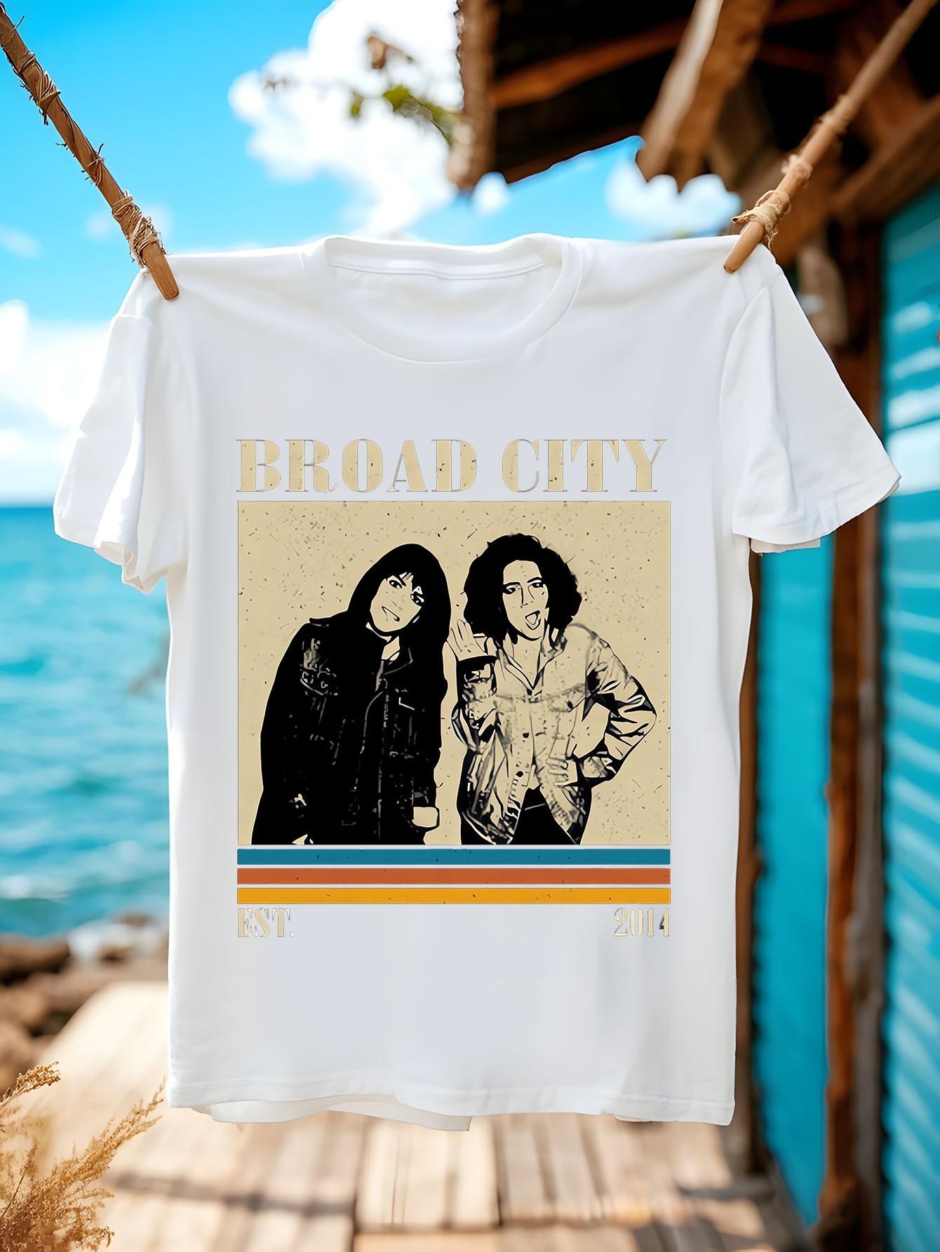 Broad City TV Show Graphic Tshirt Graphic Tshirt - Vintag... XXXXL