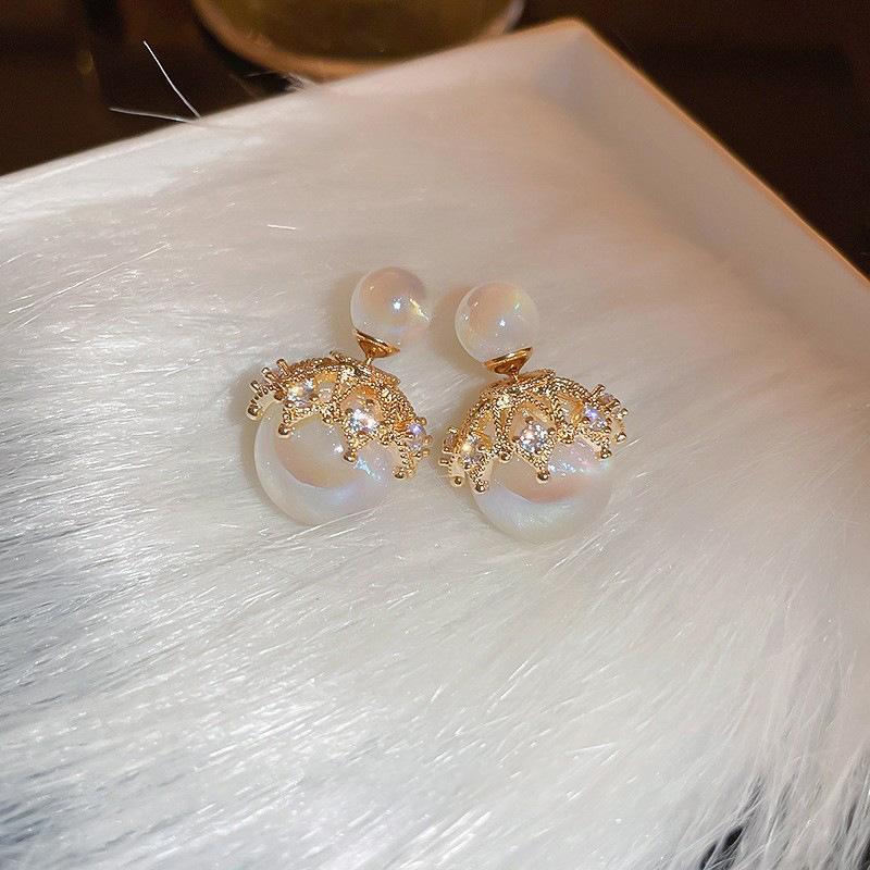 French Elegant Pearl Geometric Earrings Fashion Personality Design Sense Earrings Niche Light Luxury Temperament Earrings Women