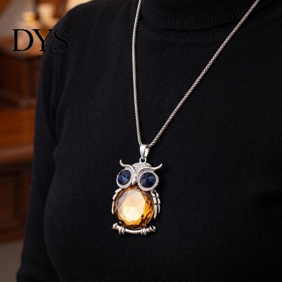 Langlebige glänzende Legierungskette mit Faux-Kristall-Eulenanhänger Halskette für Damen, Lange blaue Pullover-Kette mit Strassstein-Accessoire, Modeschmuck für den täglichen Gebrauch