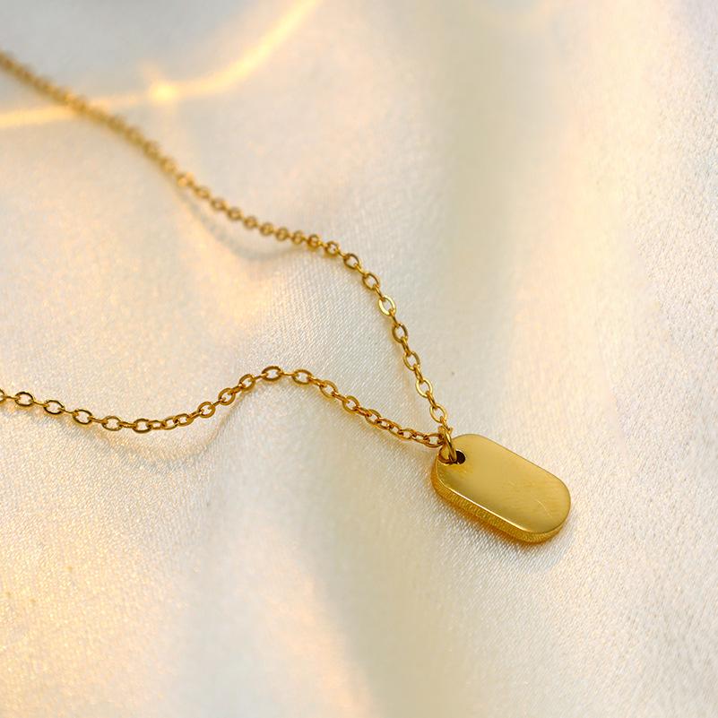 Customized Niche Oval Square Brand Pendant, One Lettering Necklace, Female Geometric Design, Clavicle Chain Temperament, Couple