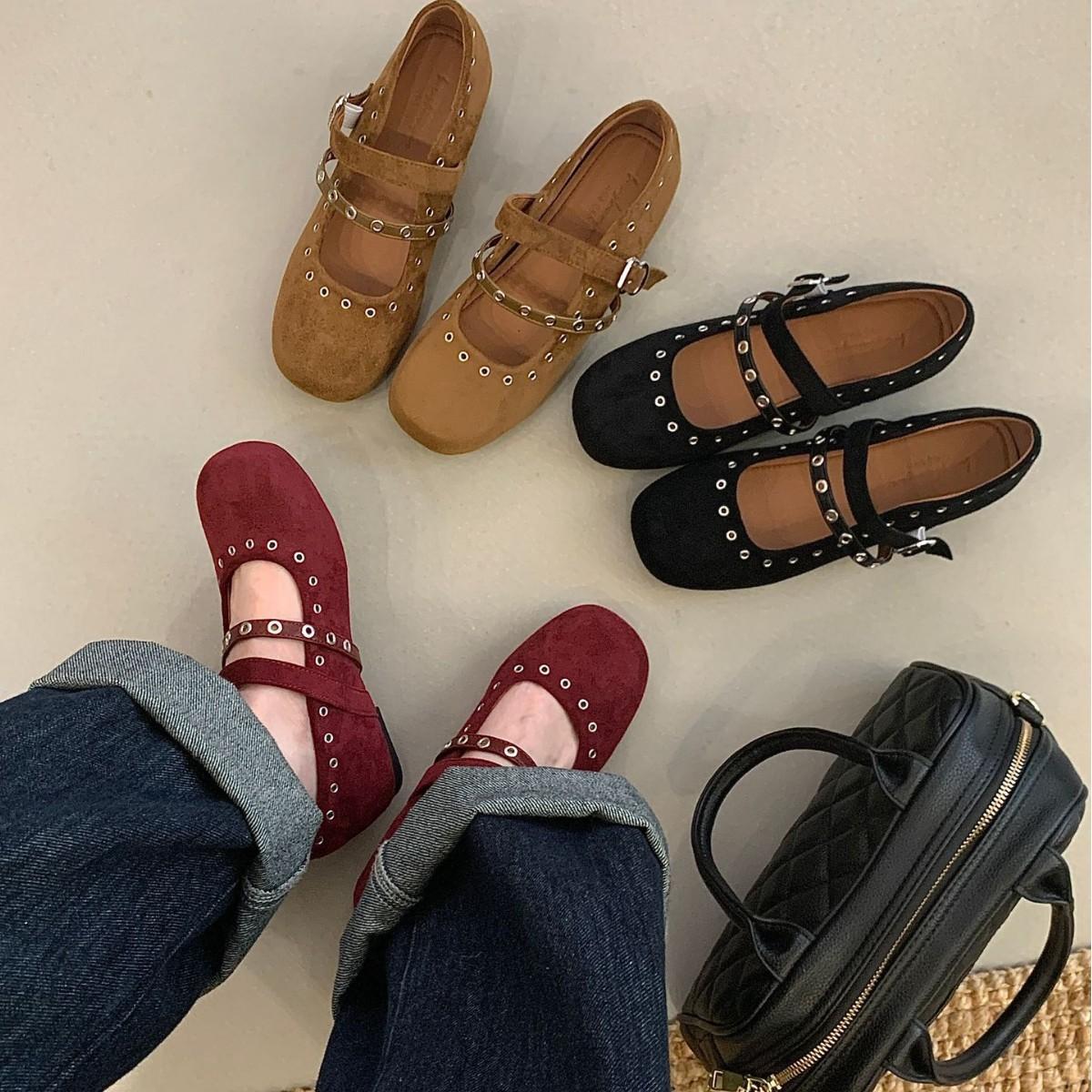 

2025 autumn and winter new one-word with round head color matching Doudou inner slope heel ballet Doudou women s single shoes 40 коричневий