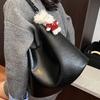 Retro style shoulder big bag bucket bag autumn new large capacity commuter tote bag fashion women's bag