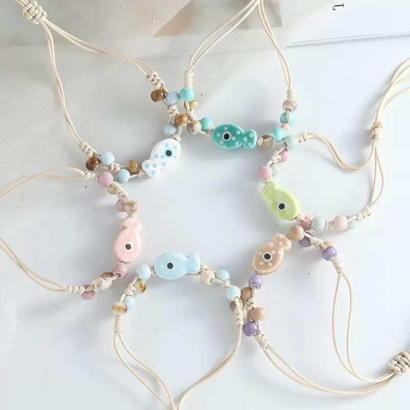 Jingdezhen Keramik Perlenarmband - Handgewebtes Porzellan mit Muschelakzenten