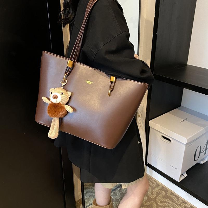High-end Soft Leather Handbag for Women 2026 New Style All-Match Commuter Tote Bag Large Capacity Crossbody Underarm Bag