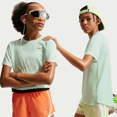 Nike Kids Quick Dry T Shirts Crew Neck Moderate Stretch S