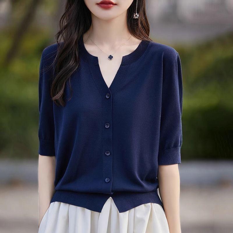 Women's V-Neck Half Button-Down Three-Quarter Sleeve Knit Top Loose Fit Casual Commute Top