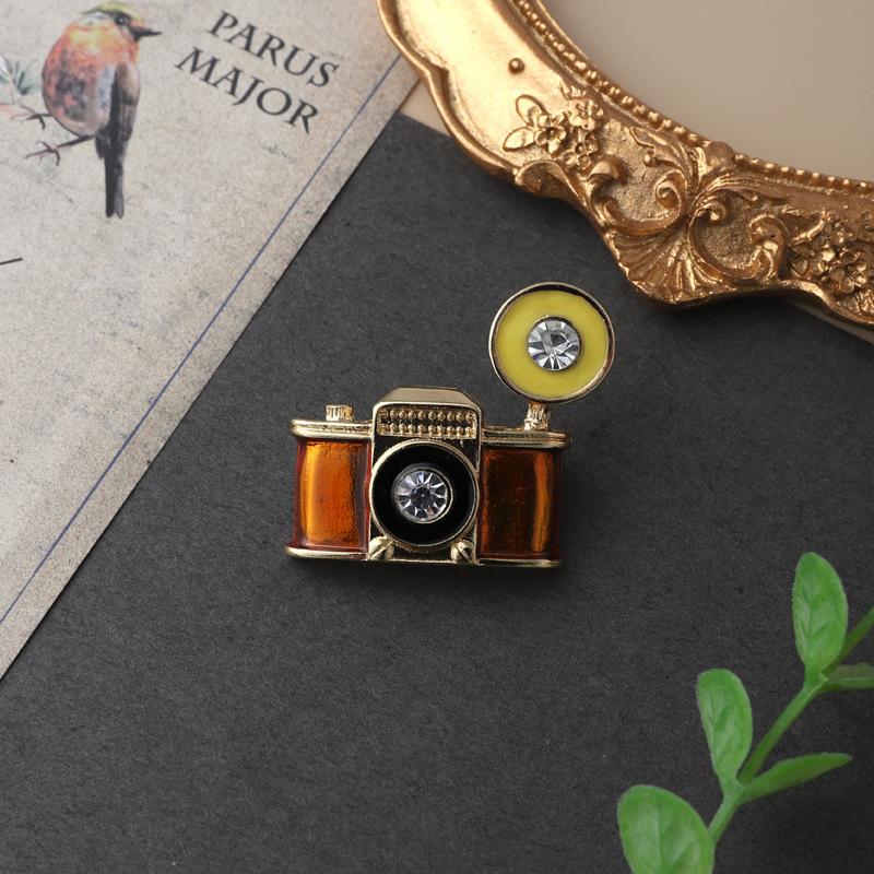 Broszka z perłami w stylu vintage z emalii, dla mężczyzn i kobiet, barokowa klasyczna odznaka