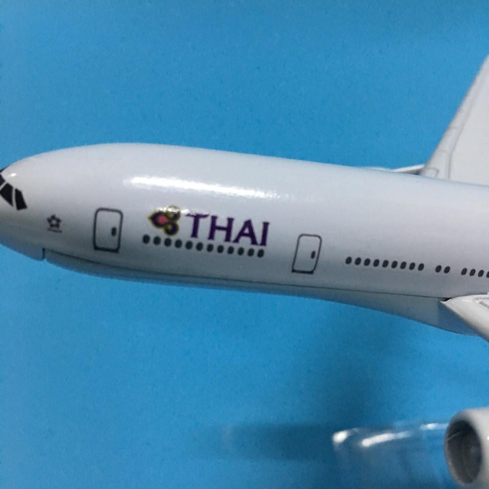 Maßstab 1/400 16cm Thai Boeing 777 Flugzeugmodell Flugzeug Diecast Metall Flugzeuge
